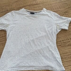 Ricky Singh Denim & Flower shirt sleeve blue and white striped tee shirt size L